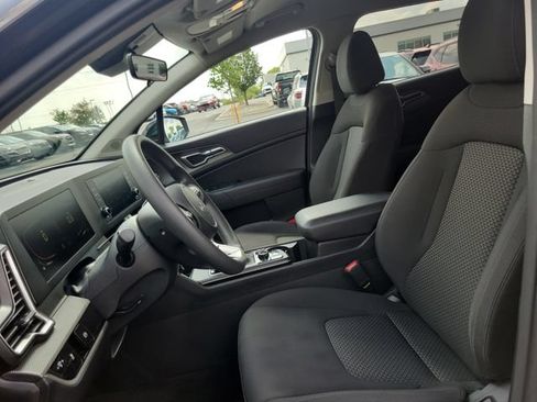 Certified 2023 Kia Sportage LX AWD/4WD image 16