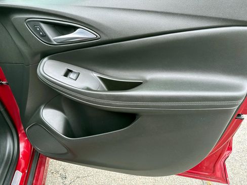 Certified 2021 Buick Encore GX Select w/ Sport Touring Package image 8