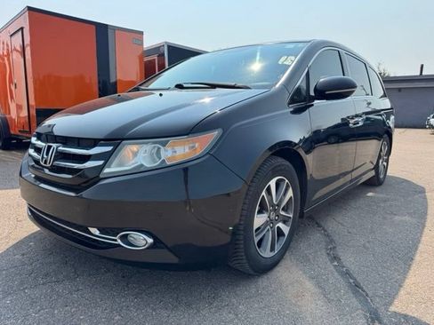 Used 2016 Honda Odyssey Touring Elite image 3