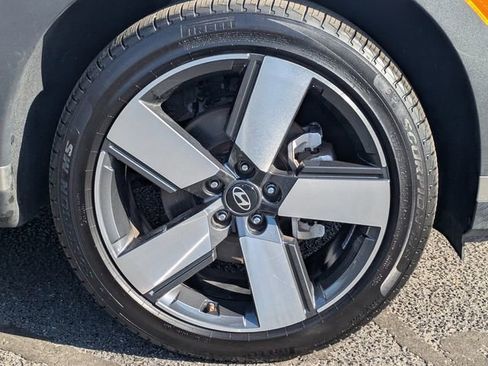 Used 2025 Hyundai Santa Fe Limited image 11