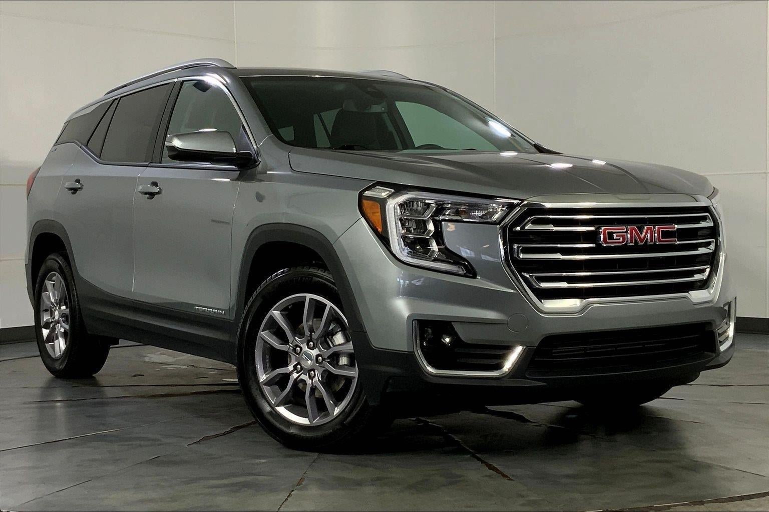 Used 2023 GMC Terrain SLT AWD/4WD image 33