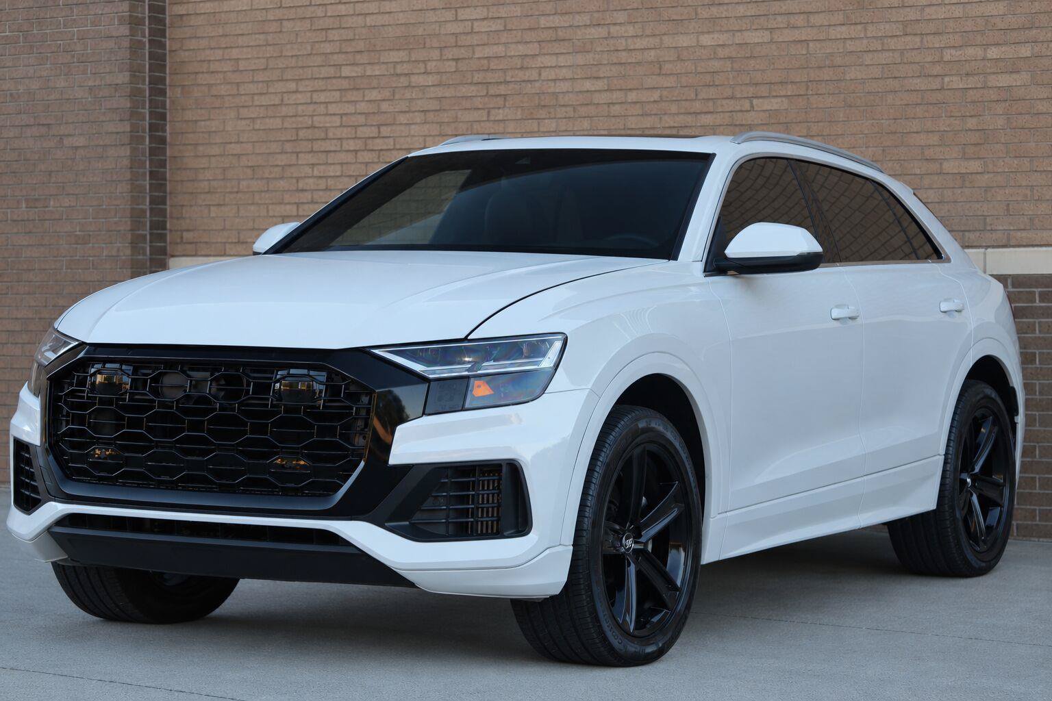 Used 2019 Audi Q8 Premium w/ Convenience Package AWD/4WD image 7