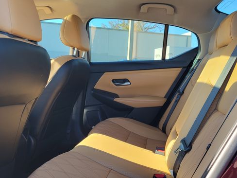 Certified 2022 Nissan Sentra SV w/ SV Premium Package image 12