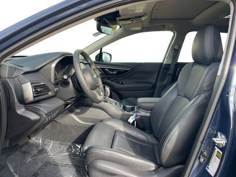 Certified 2025 Subaru Outback Limited XT image 2