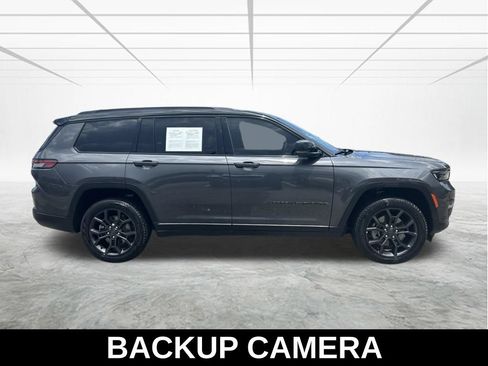 Used 2025 Jeep Grand Cherokee L Limited w/ Trailer Tow Package AWD/4WD image 4