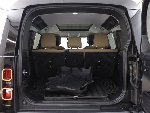Certified 2025 Land Rover Defender 110 S AWD/4WD image 18