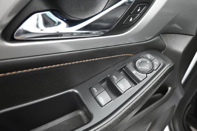 Used 2021 Chevrolet Traverse LT FWD image 12