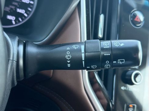 Used 2021 Subaru Outback Touring XT image 28