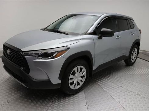 Certified 2022 Toyota Corolla Cross L FWD image 1