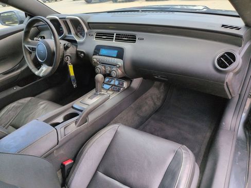 Used 2011 Chevrolet Camaro LT RWD image 23