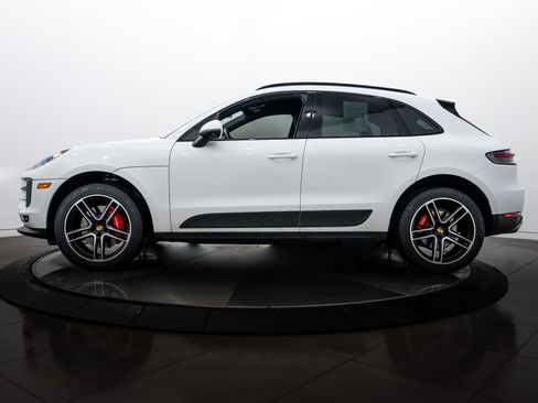 Certified 2021 Porsche Macan S image 2
