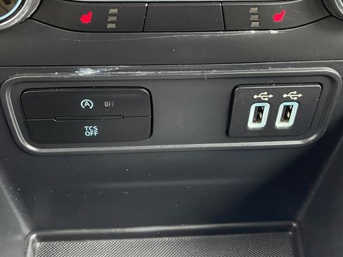 Used 2018 Ford EcoSport SE w/ SE Convenience Package image 29