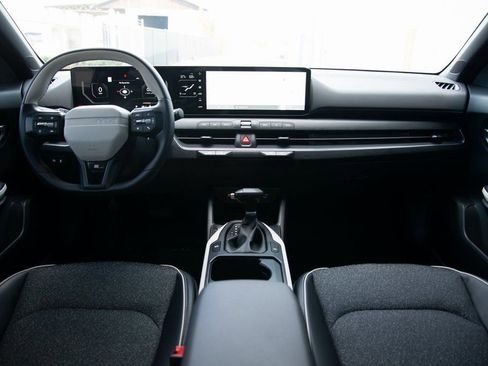 Used 2025 Kia K4 GT-Line w/ GT-Line Sunroof Package image 19