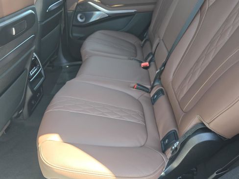 New 2026 BMW ALPINA XB7 image 44