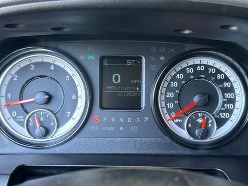 Used 2019 RAM 1500 Classic SLT AWD/4WD image 25