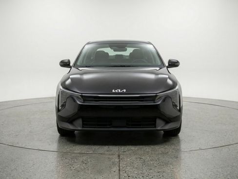 Used 2025 Kia K4 FWD image 2