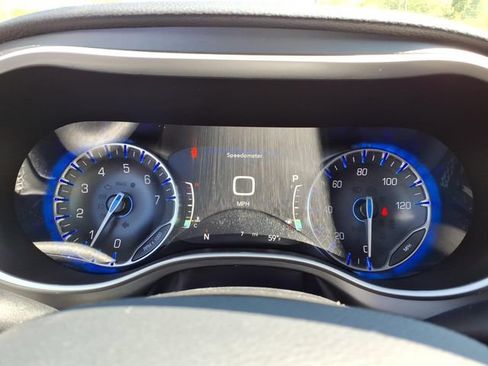 New 2027 Chrysler Pacifica Limited w/ S Appearance Package FWD image 18