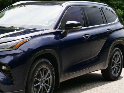 Used 2021 Toyota Highlander Limited AWD/4WD image 49