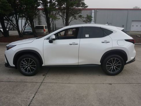 Used 2024 Lexus NX 250 FWD w/ Cold Area Package image 20