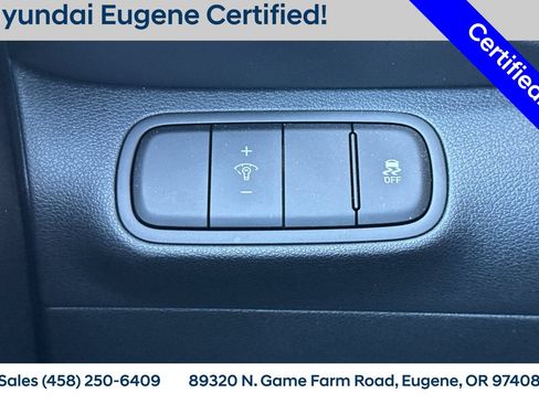 Used 2026 Hyundai Venue SE FWD image 32