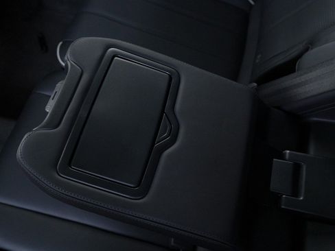 Certified 2021 Bentley Bentayga image 26