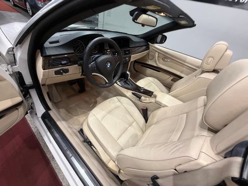 Used 2010 BMW 328i Convertible RWD image 20