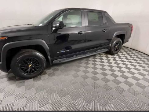 New 2024 Chevrolet Silverado EV W/T AWD/4WD image 8
