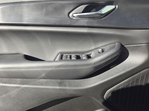 New 2025 Jeep Grand Cherokee L Laredo image 18