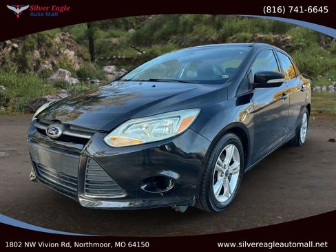 Used 2014 Ford Focus SE image 1