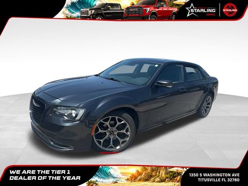 Used 2018 Chrysler 300 S w/ 300S Premium Group RWD image 1