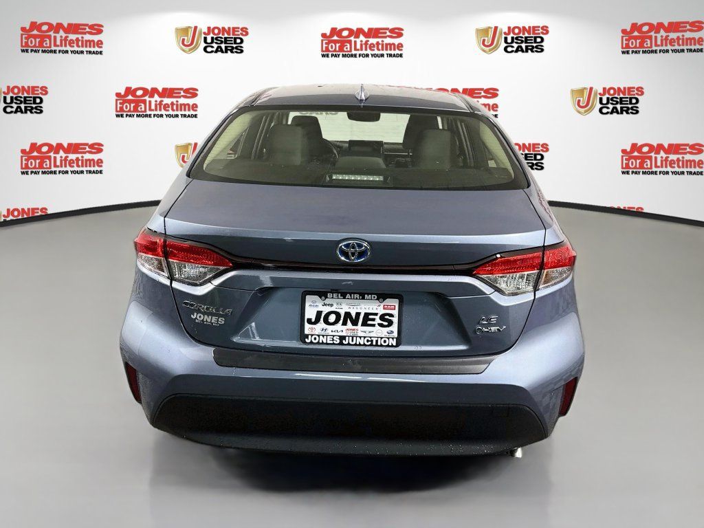 Certified 2025 Toyota Corolla LE AWD/4WD image 14
