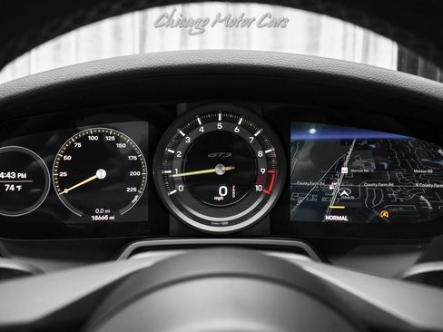 Used 2022 Porsche 911 GT3 image 12