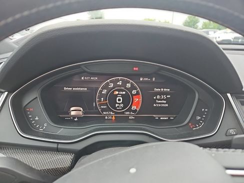 Used 2018 Audi SQ5 Premium Plus w/ Navigation Package AWD/4WD image 18