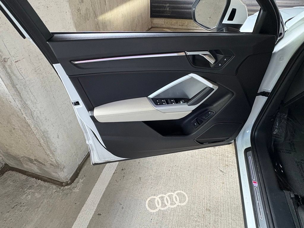 Used 2022 Audi Q3 2.0T Premium Plus w/ Premium Plus Package AWD/4WD image 20