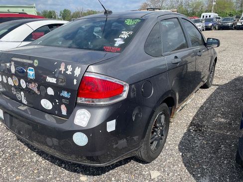 Used 2010 Ford Focus SE image 6