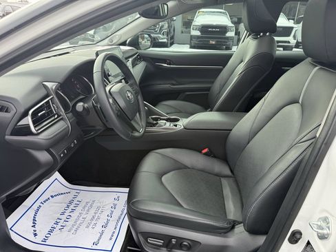 Used 2021 Toyota Camry XSE w/ Blackout Package (TMS) image 13