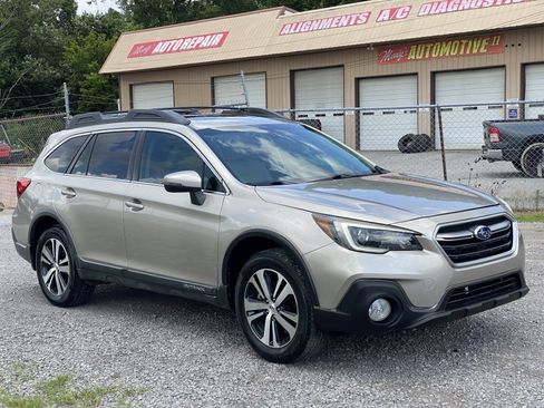 Used 2019 Subaru Outback 2.5i Limited w/ Popular Package #2 AWD/4WD image 3