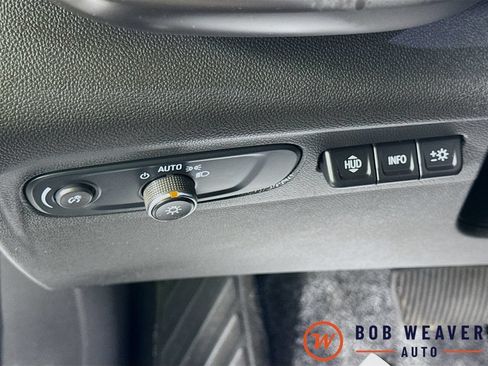 Used 2023 Buick Envision Avenir AWD/4WD image 12