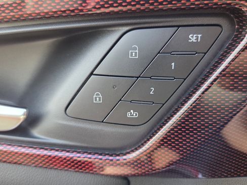 New 2026 Chevrolet Traverse RS w/ LPO, Floor Liner Package FWD image 35