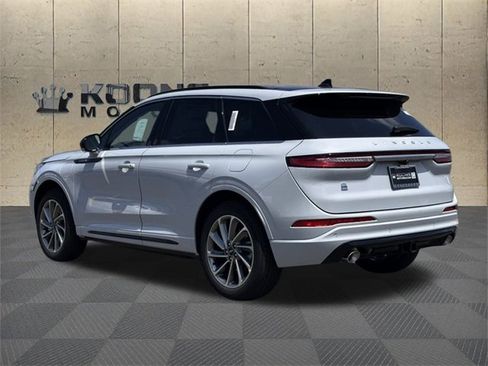 New 2025 Lincoln Corsair Grand Touring w/ Towing Package image 5