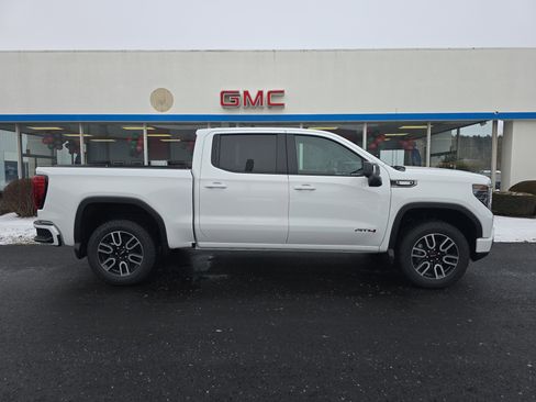 New 2026 GMC Sierra 1500 AT4 w/ Technology Package image 2