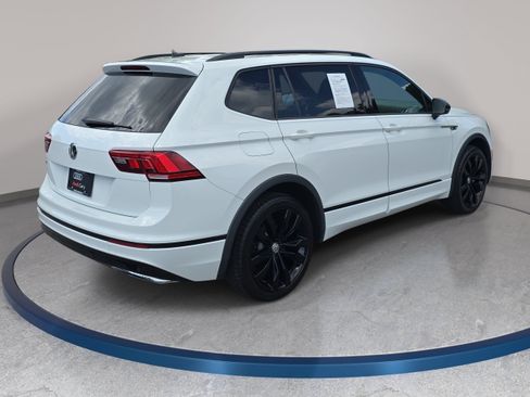 Used 2021 Volkswagen Tiguan SE R-Line FWD image 5