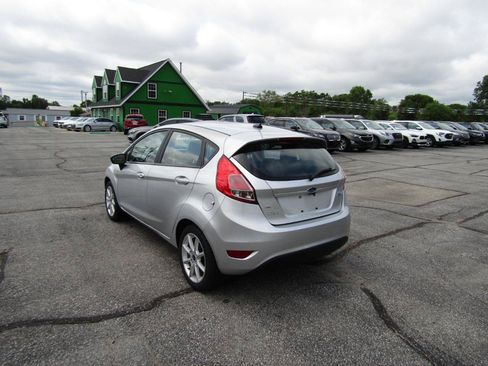 Used 2019 Ford Fiesta SE w/ Equipment Group 201A FWD image 5