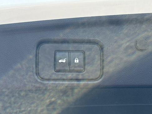 Certified 2024 Nissan Pathfinder Platinum AWD/4WD image 13