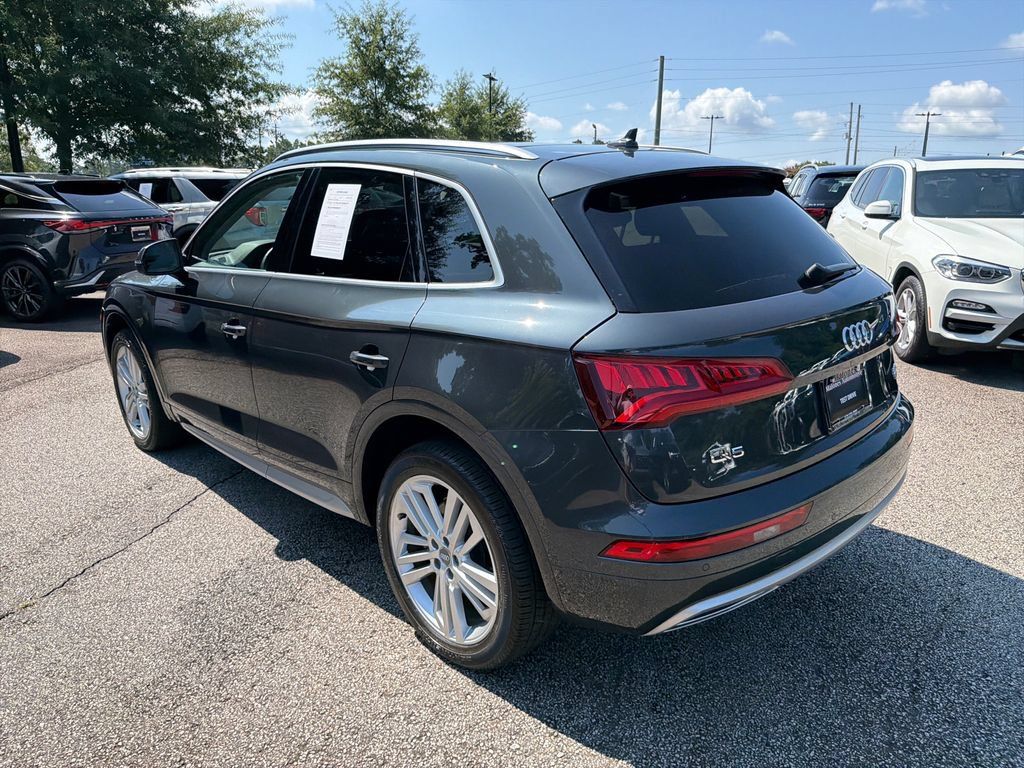Used 2018 Audi Q5 2.0T Premium Plus w/ Premium Plus Package AWD/4WD image 5