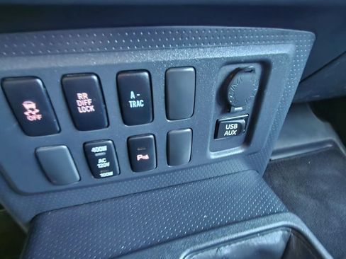 Used 2014 Toyota FJ Cruiser 4WD w/ Upgrade Package image 26