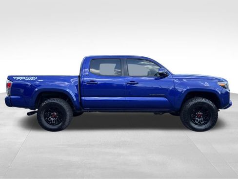 Used 2022 Toyota Tacoma TRD Sport AWD/4WD image 6