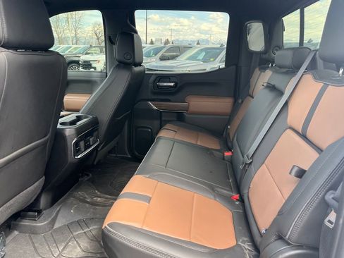 Used 2022 Chevrolet Silverado 1500 High Country image 4