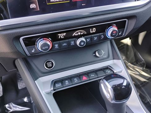 Used 2021 Audi Q3 2.0T Premium image 26