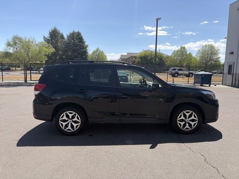 Used 2021 Subaru Forester Premium w/ Popular Package #1 image 6
